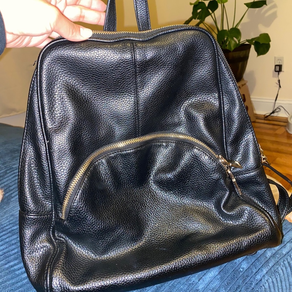 petite Backpack - Picture 3 of 3